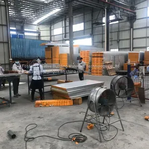 Fireproof Insulated Wall Roof Hollow Glass Magnesium Board MGO Sandwich Panel thumbnail-4