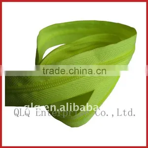 Long Chain Nylon Zipper thumbnail-1