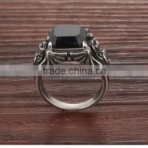 Costume Jewellry Wholesale Skull Engagement Ring for Women With Black Stone thumbnail-3