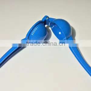 Hot Sell Kitchen Use Aluminum Alloy Metal Lemon Squeezer thumbnail-2
