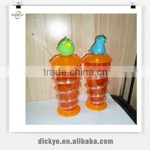 Plastic Cups With Straw and Lid thumbnail-2