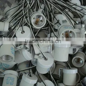E27 Ceramic Lamp Holder (UL Standard) thumbnail-1