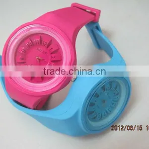 Chrysanthemum Dial Fashion Sport Silicone Rubber Quartz Sport Wristband Watch thumbnail-4