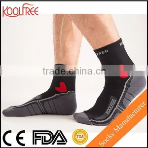 Men Compression Custom/Wholesale Elite Basketball Socks thumbnail-1