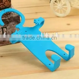 High Quality Multifunctional Hanging Mobile Phone Charging Holder thumbnail-5