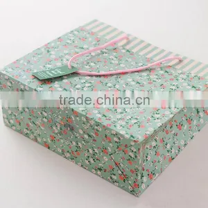 2016 New Arrival Boutique Cuboid Paper Bags Stamp Printing Packaging Bags thumbnail-3
