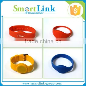Cheapest LF TK4100/EM4200/EM4305/T5577 Chip Silicone/PVC Rfid Wristband/bracelet for Water Park thumbnail-2