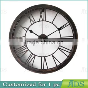 Metal Oval Wall Clock thumbnail-1
