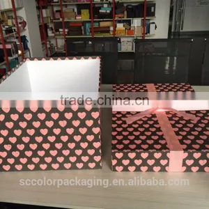 Custom Luxury Hat Type Wedding Dress Packaging Box With Ribbon Bow thumbnail-1