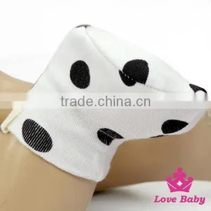 Adorable Unisex Newborn Baby Gift Sets Dot Pattern Cotton Fabric Infant Beanie Hat Cap thumbnail-6