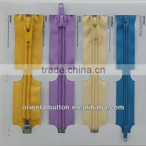 New Arrival Fasion Style Dyeable Plastic Zipper for Bags thumbnail-1