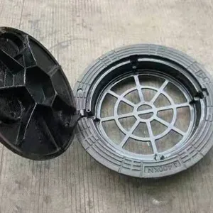 Corrosion-Resistant Ductile Iron Manhole Covers Model 13 for Road Rainwater and Sewage Drainage thumbnail-3