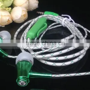 Metal Head Cheap Colorful Earphones Headset LED Flash Night Light Noctilucent Earphone With Clip Mic For Smart Phone thumbnail-3