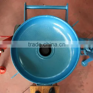 High Quality Sand Blasting Machine Made in China thumbnail-4