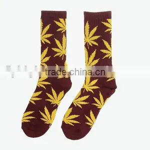 China Wholesale Custom Print Socks thumbnail-4