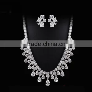 Clear Luxurious Bridal Jewellery Set for Women With AAA+ Cubic Zircon TOP QUALITY thumbnail-1