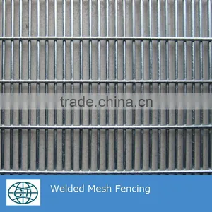 PVC Coated 358 Security Welded Mesh Fencing For Prison Protection thumbnail-1