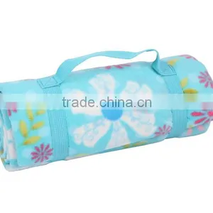 Cheap Custom Polyester Portable Waterproof Folding Polar Fleece Picnic Blanket thumbnail-1