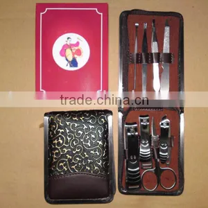 MRT-027 8pcs PU Bag With Colored Box Carbon Steel French Manicure Set thumbnail-1