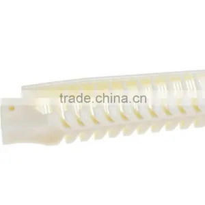 Hot Selling Hotel Plastic Foldable Comb thumbnail-3