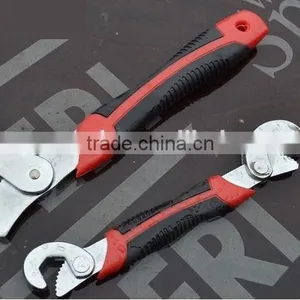 Pipe Wrench Set thumbnail-1
