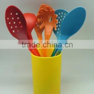 NYLON 7PCS KITCHEN TOOL SET thumbnail-1