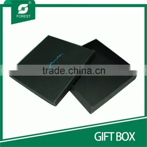 TWO PIECES HIGH QUALITY CHIPBOARD GIFT BOX FOR PACKING WATCH WITH CUSTOM SPOT UV VARNISHED LOGOS thumbnail-3