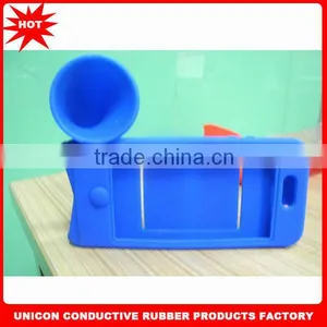 Creative Silicone Phone Case/ Outdoor Speaker thumbnail-1