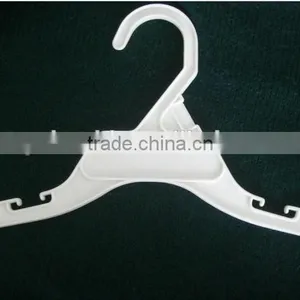 China High Precision Plastic Hanger Mold thumbnail-3