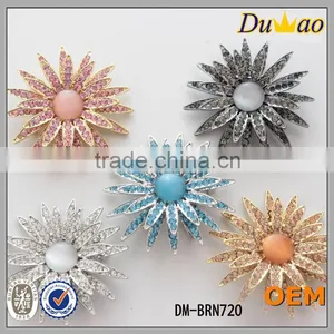 Colourful Brooch Metal Brooch Bulk Rhinestone Brooches thumbnail-1