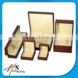 Customized Classic Jewelry Display Package Wooden Box thumbnail-1