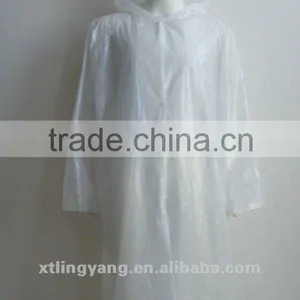 100% Polyester Light Plastic Waterproof Poncho Raincoat With Hood thumbnail-1