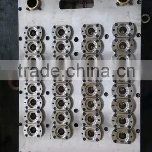 PREFORM BOTTLE INJECTION MOULDING MACHINE FOR PET thumbnail-2