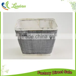Small Quantity Order Cheap 7 Inch Square Design Lightweight Wooden Flower Pot Wholesale thumbnail-1
