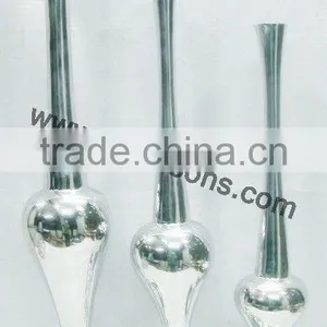 A Very Stylish Metal Flower Vase For Farm House Party Decoration thumbnail-5