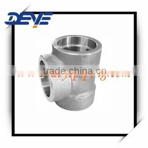 Forged SS304 SOCKET ENDS TEE CL6000 thumbnail-1