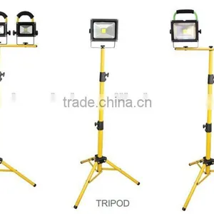 Work Light Rechargeable 20W 12V 24V Epistar Battery Power Cordless Flood Light IP65 Outdoor 20W LED Flood Light thumbnail-6