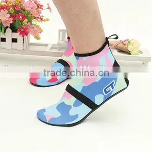 Whole Sale Fashionable Summer Beach Breathable Yoga Shoes thumbnail-2