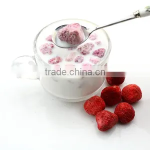 Organic Freeze Dried Strawberry Fruit Powder thumbnail-1