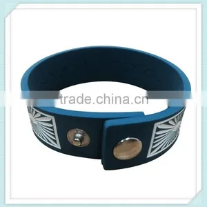Fashion Bracelet Custom Adjustable Rubber Band Bracelet Maker thumbnail-3