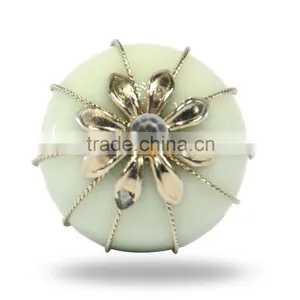 Round Metal Yellow With Gold Knob thumbnail-3
