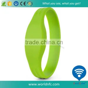 Hot Design Selling RFID Wristbands Silicone RFID Wristbands for Event&Festival thumbnail-4