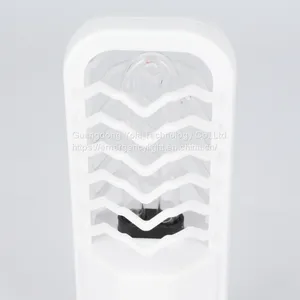 Mini Sterilizing Lamp for Cars New Style Germicidal Lamp thumbnail-3