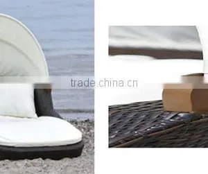 Rattan Lounge Daybed Canopy Covered thumbnail-4