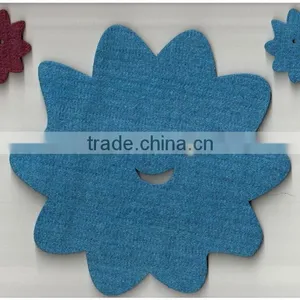 3mm Laser Cut Flower Shapes Felt Placemat thumbnail-2