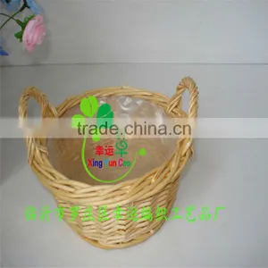 Wicker Fruit Basket With Plastic Liner thumbnail-1
