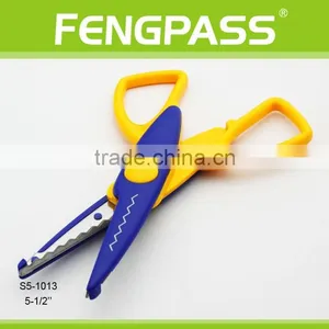 S5-1013 5.5 Inch 2Cr13 Stainless Steel Blade With Colorful Plastic Handle Shape Cutting Scissors thumbnail-4
