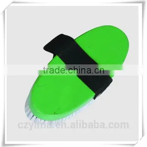 Wooden Back Horse Body Brush thumbnail-1