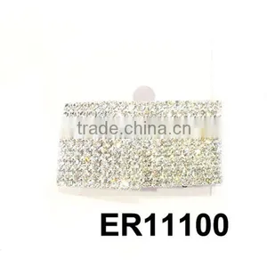 Wholesale Cute Glitter Crystal Airplane Stud Earrings Girls Ladies Woman thumbnail-2