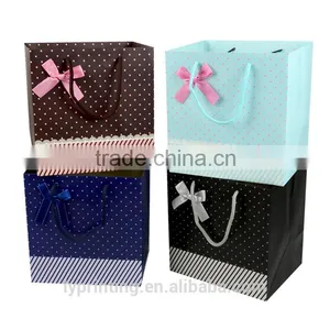Cheap Christmas Carry Bag Gift Paper Bag Printing thumbnail-1